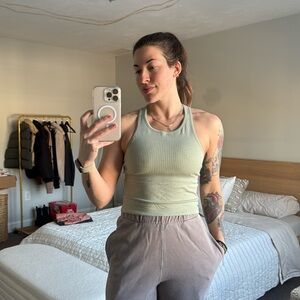 Lululemon Top- lightly worn!